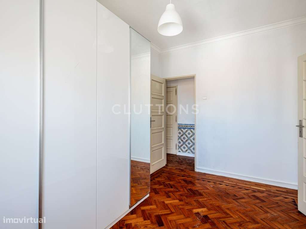 Apartamento T1+1 Penha França com vista desafogada-23