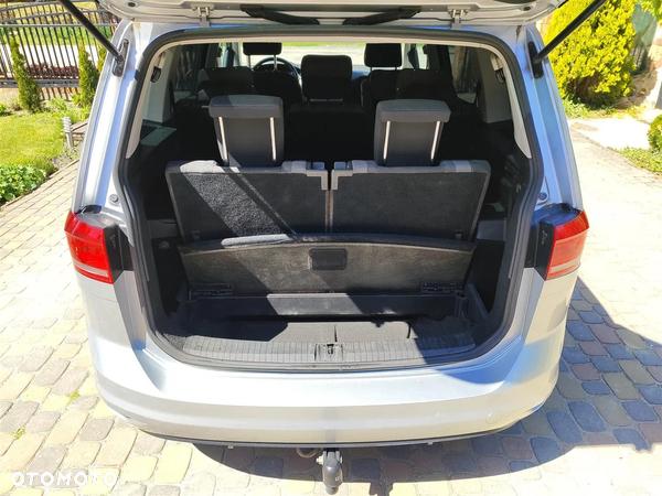 Volkswagen Touran 1.6 TDI BMT Comfortline - 22