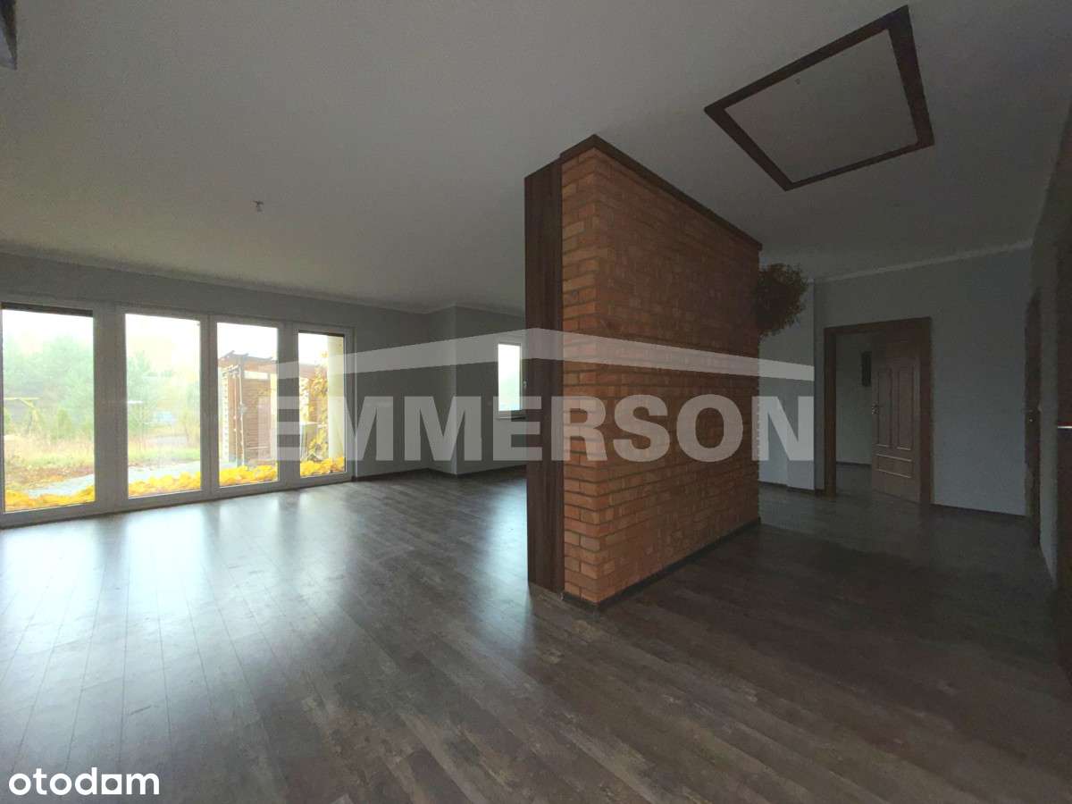 Na sprzedaż dom parterowy na wsi.-10