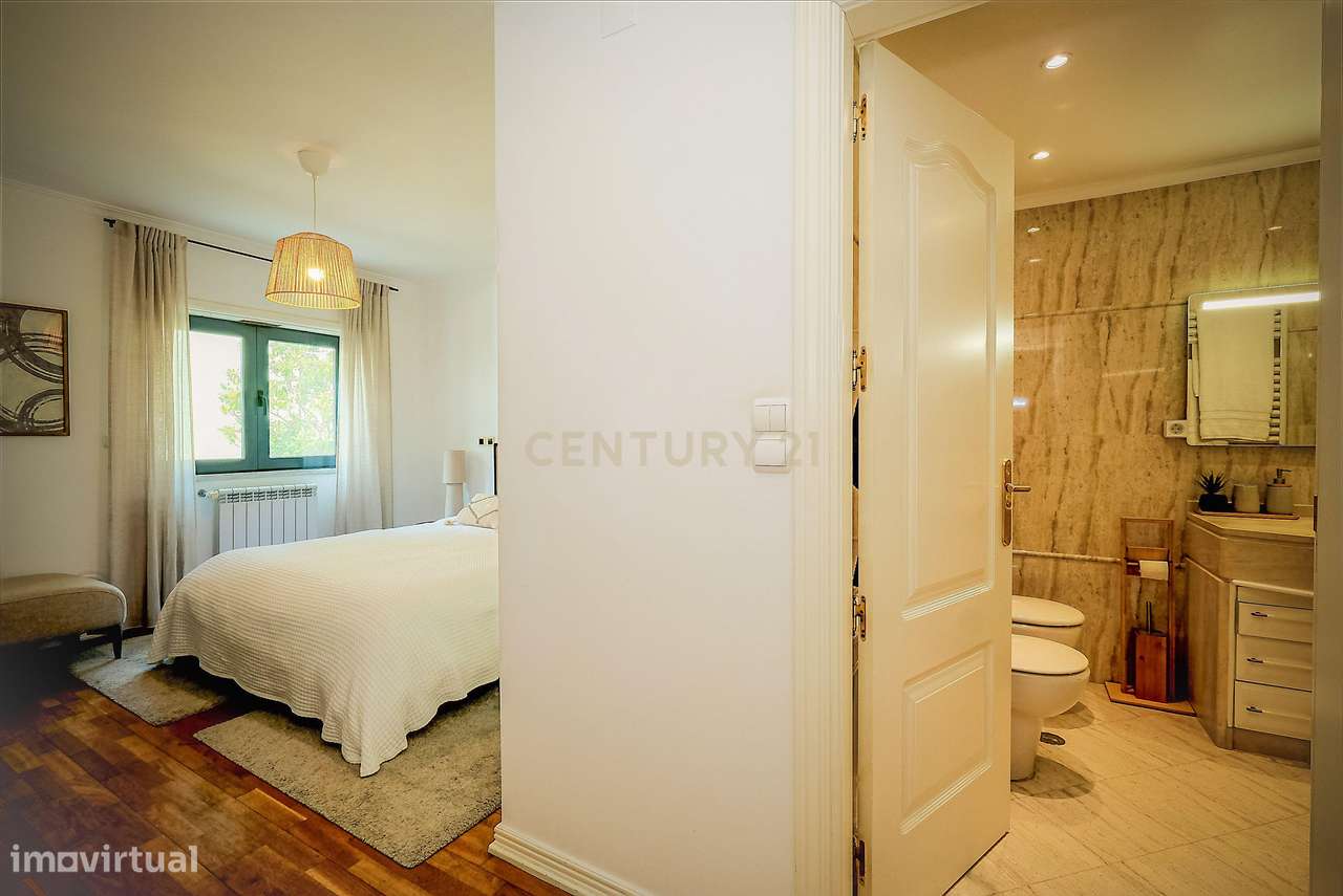 Apartamento T3 em Condomínio Privado no Estoril-20