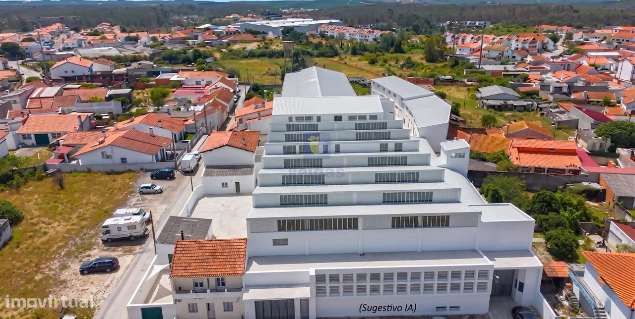 Armazém industrial com 4.107m2 de área e 7.300m2 de terreno, Marinha G-4