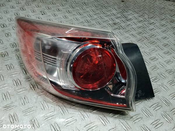 LAMPA TYLNA LEWA MAZDA 3 BBN751160 - 9