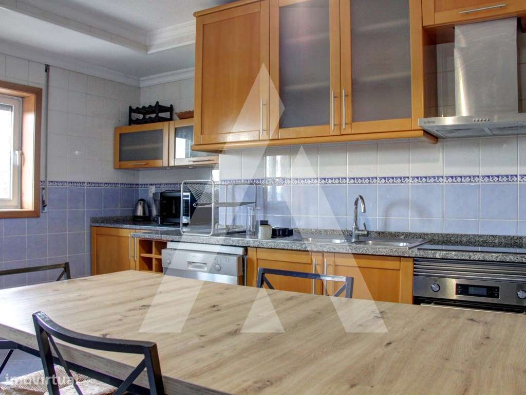 Apartamento T3 Oliveira do bairro-13