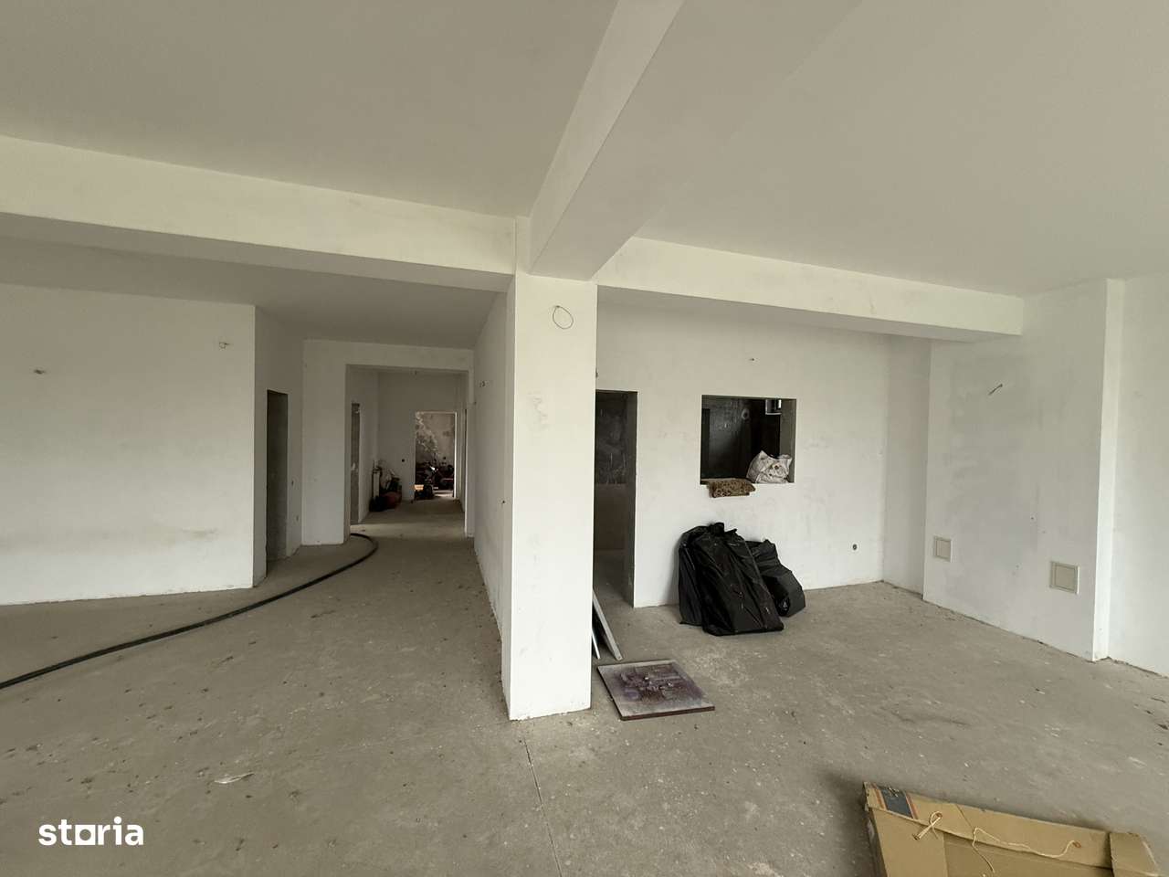 Casa cu 11 dormitoare de vanzare in Corbeanca-8