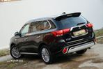 Mitsubishi Outlander - 5