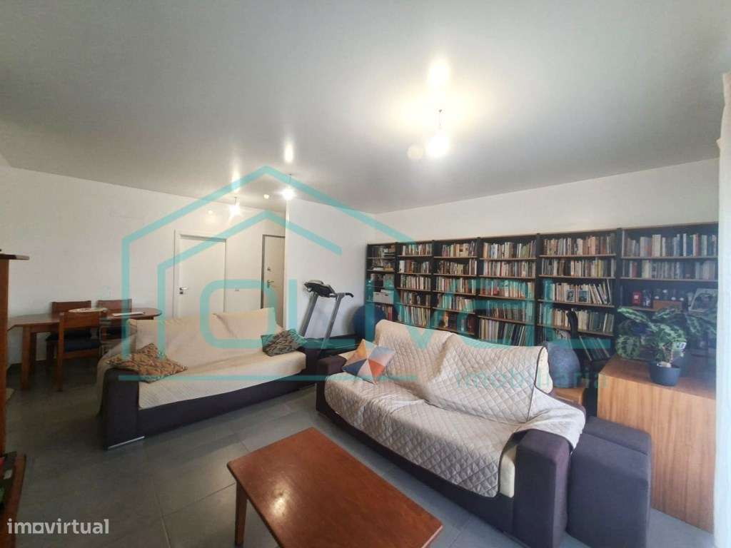Apartamento T3 com Excelente Áreas-7