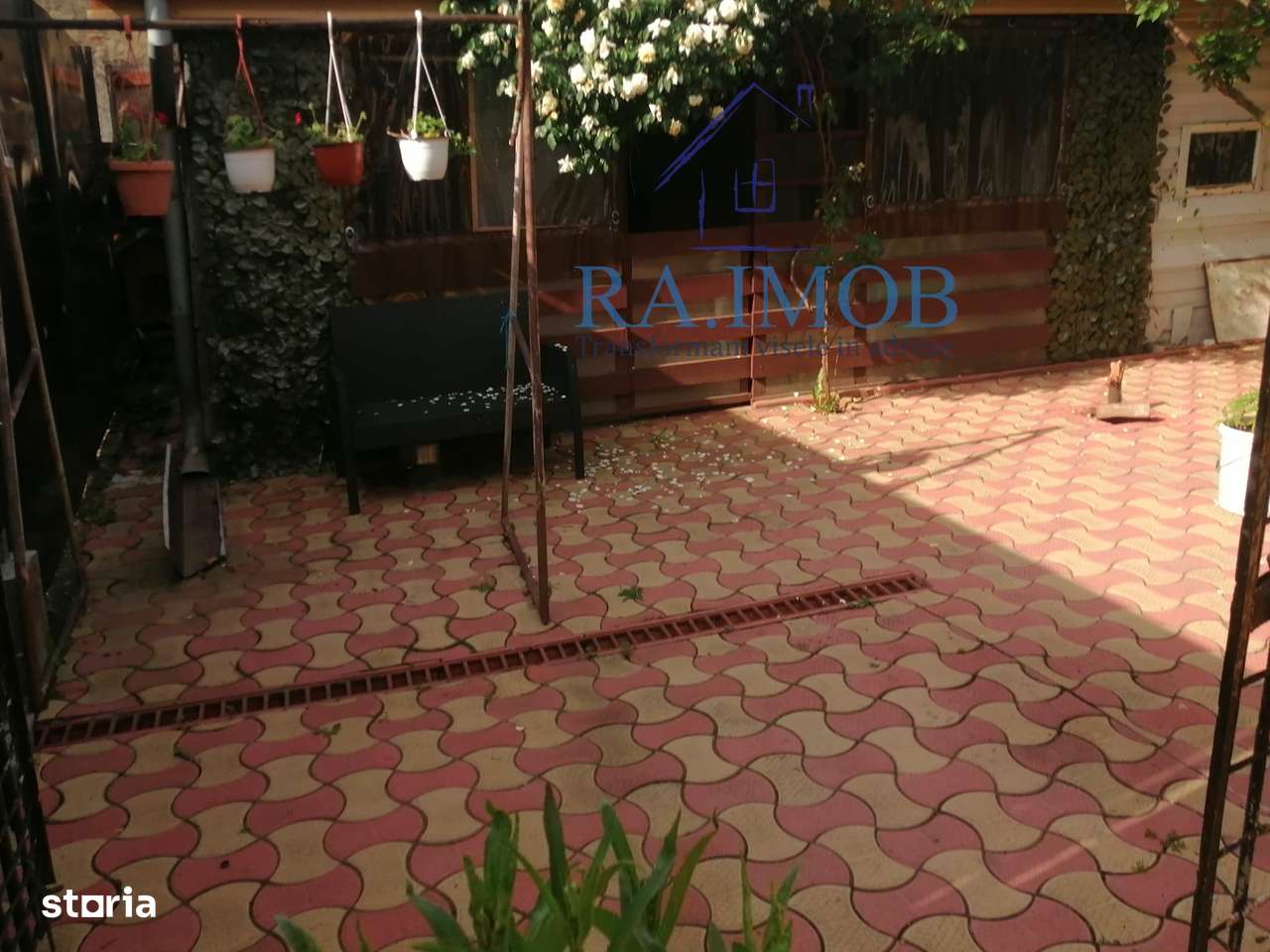 Casa 3 camere, Ultracentral Ploiesti - 125000 euro negociabil - Imagine principală: 4/16