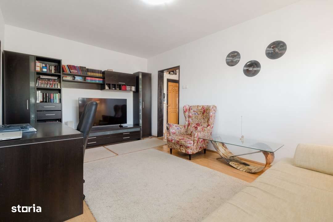 2 camere, bloc din 1980,  11 min. Metrou Piata Iancului-2