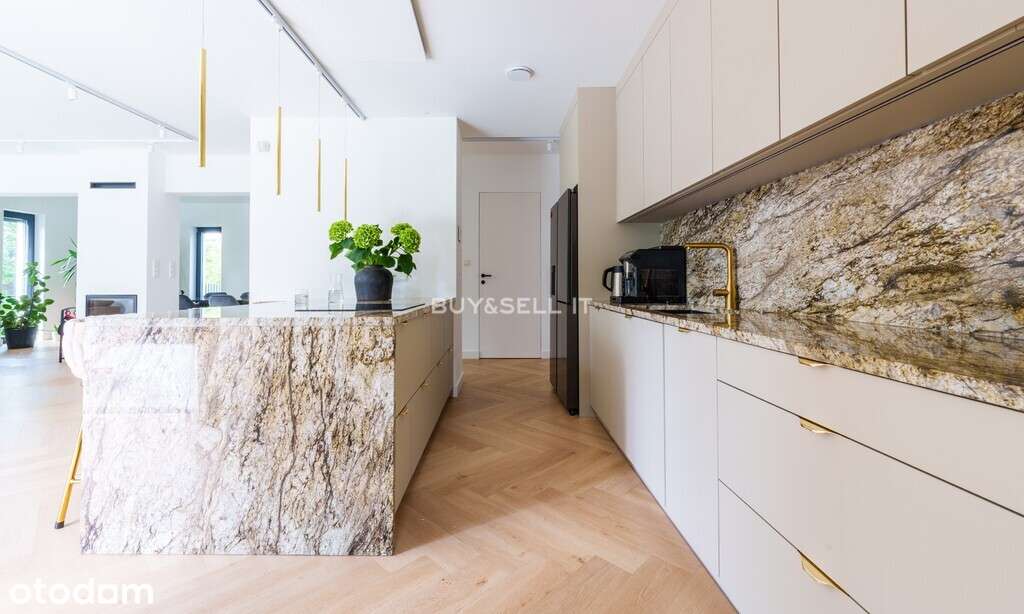 Nowoczesny dom po kapitalnym remoncie-5