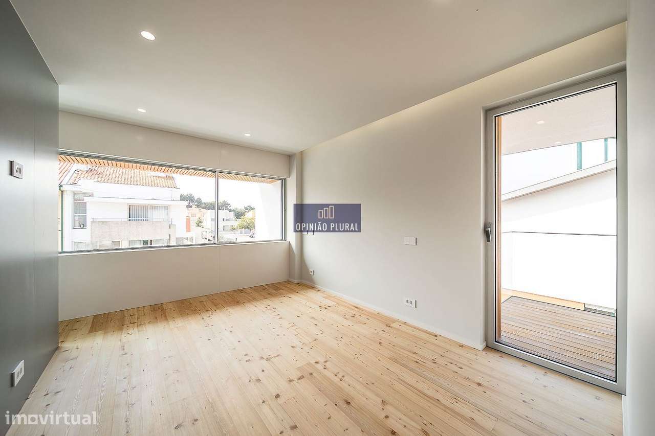 Espaçosa Moradia T4 com Escritório e Piscina - Pronta a Habitar-20