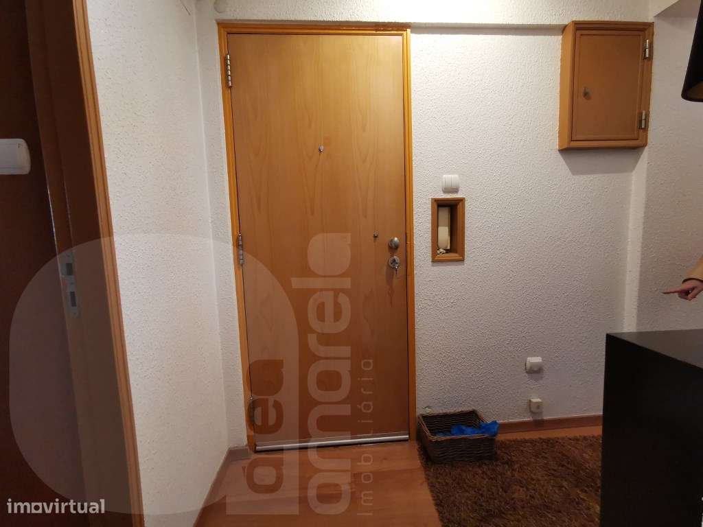 Apartamento T3 | Área Generosas | Localizado em Corroios - Grande imagem: 2/23