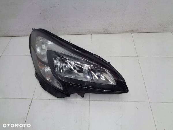 OPEL CORSA E LAMPA LEWA LEWY PRZÓD 14-19R EUROPA USZKODZONA - 1