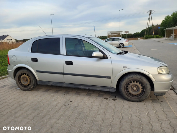 Opel Astra II 1.6 Comfort / Cool - 10