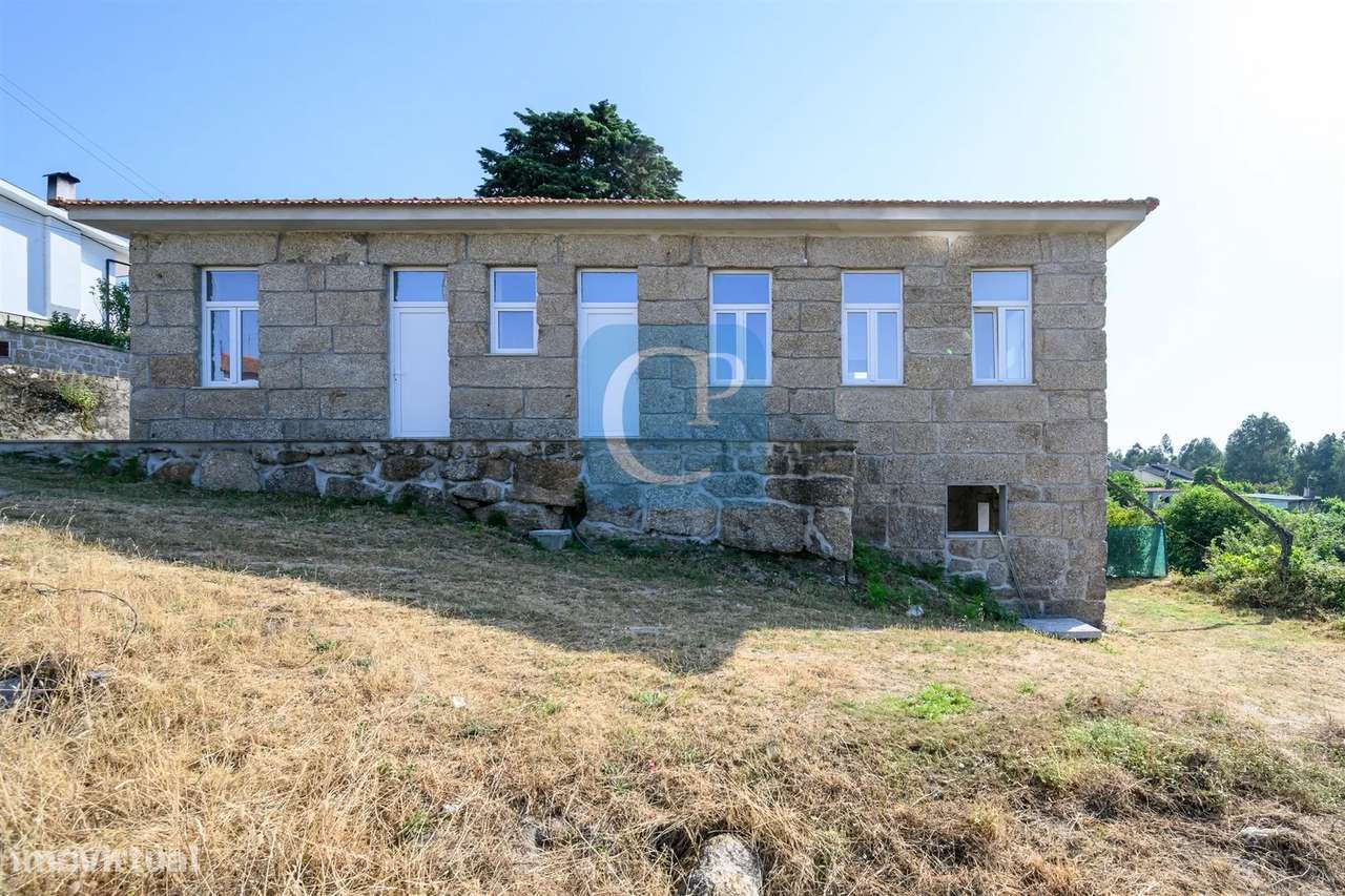 Moradia V5 remodelada em Soalhães, Marco de Canaveses - Grande imagem: 5/23