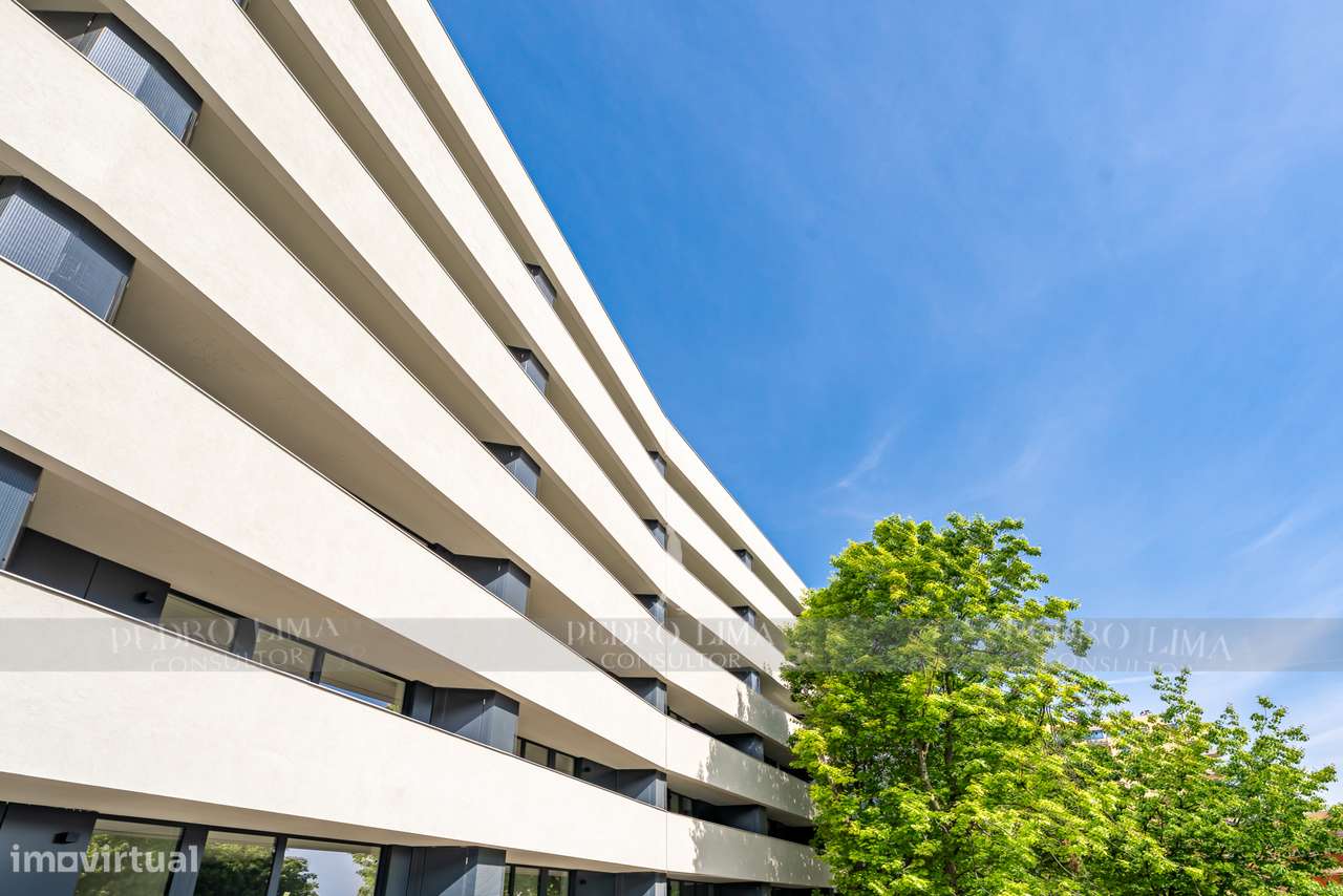 T2 NOVO com 241m2 com Terraços e 2 lugares de Garagem-29