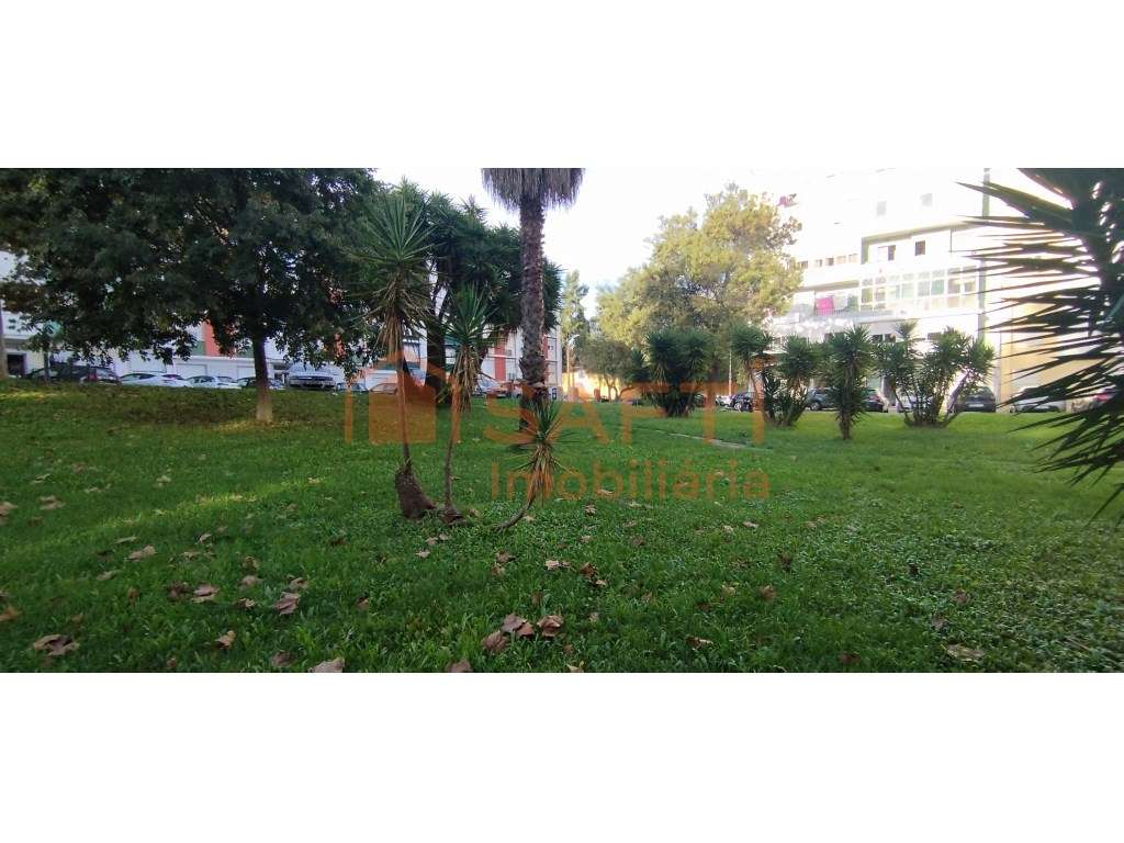 Apartamento T2 Próximo Centro Comercial Colombo - Grande imagem: 4/4