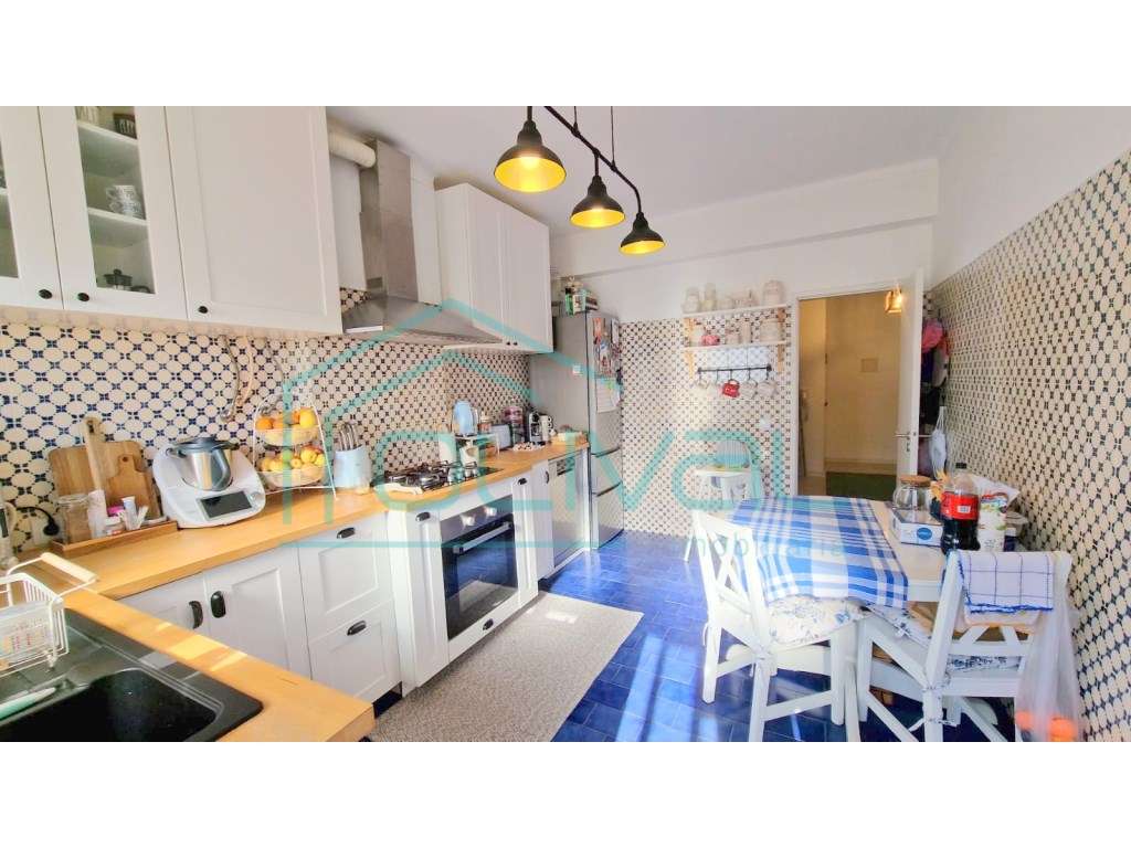 Apartamento T3 centro de Samora Correia-7