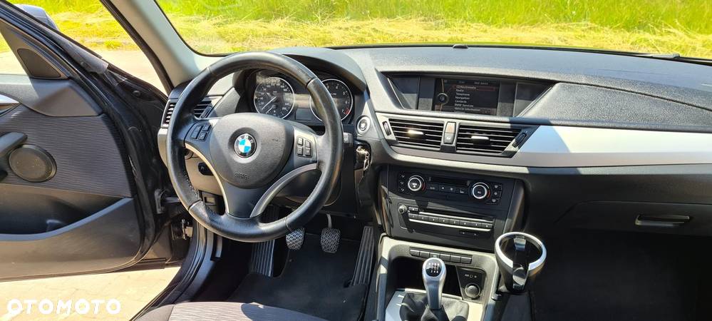 BMW X1 sDrive18i - 32
