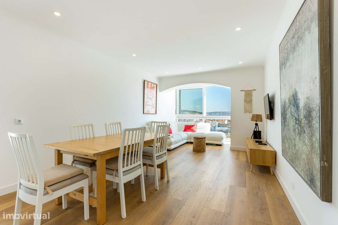 T2 frente ao mar na Costa da Caparica, com vista e estacionamento - Grande imagem: 5/26