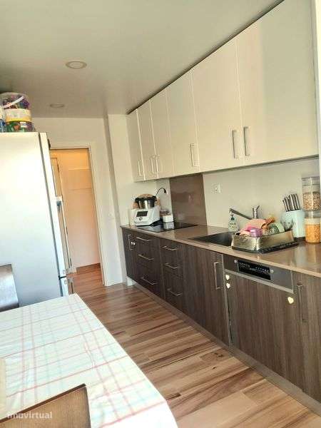 Apartamento T2 em Faro com elevador e garagem - Grande imagem: 4/12