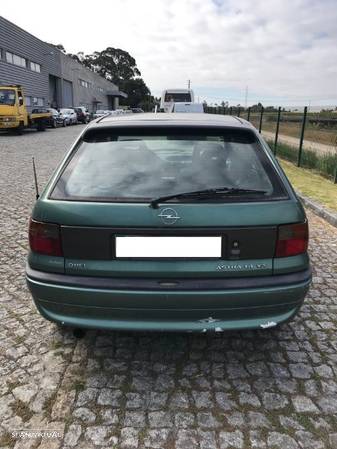 Opel Astra F 1.4 5P 1997 - Para Peças - 4
