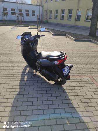 Yamaha NMAX - 7