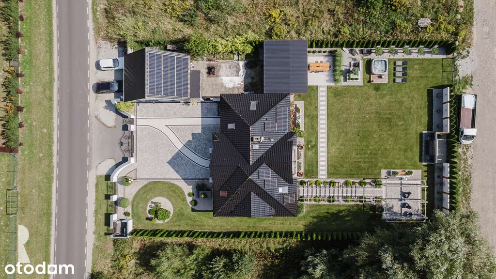 Wyjątkowa posiadłość w Lusówku, blisko jeziora-16