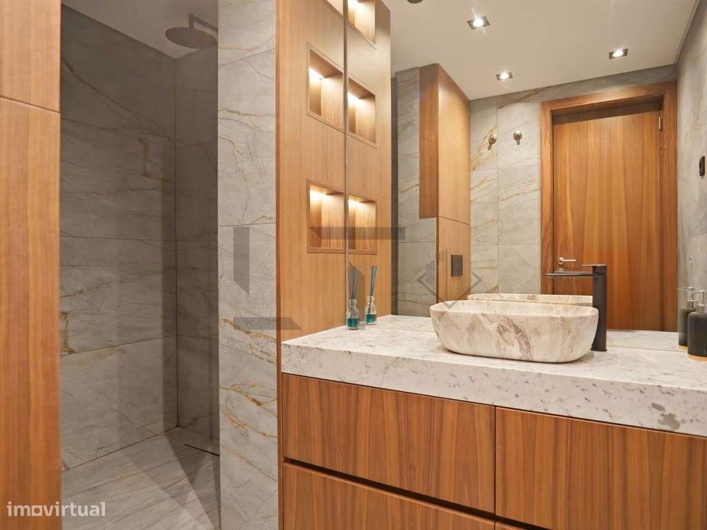 Apartamento T1 Totalmente Renovado com Acabamentos de Luxo, Varanda...-15