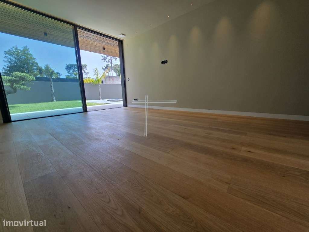 Moradia isolada T5, arquitetura contemporânea com piscina - Verdizela-34