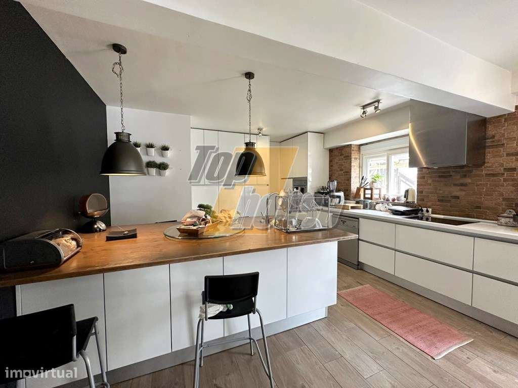 Moradia Isolada T4+1 - Vista de Mar - Charneca de Caparica-5