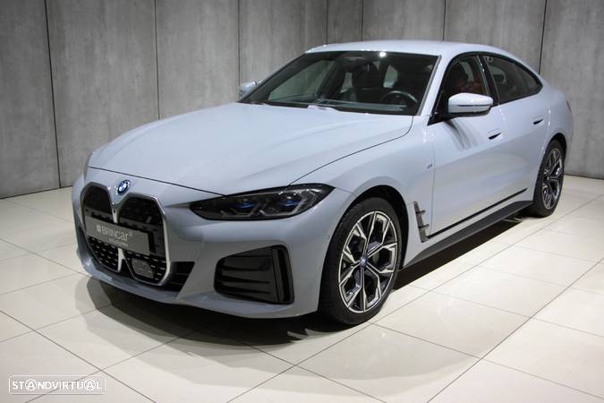 BMW i4 eDrive40 Desportiva M - 12