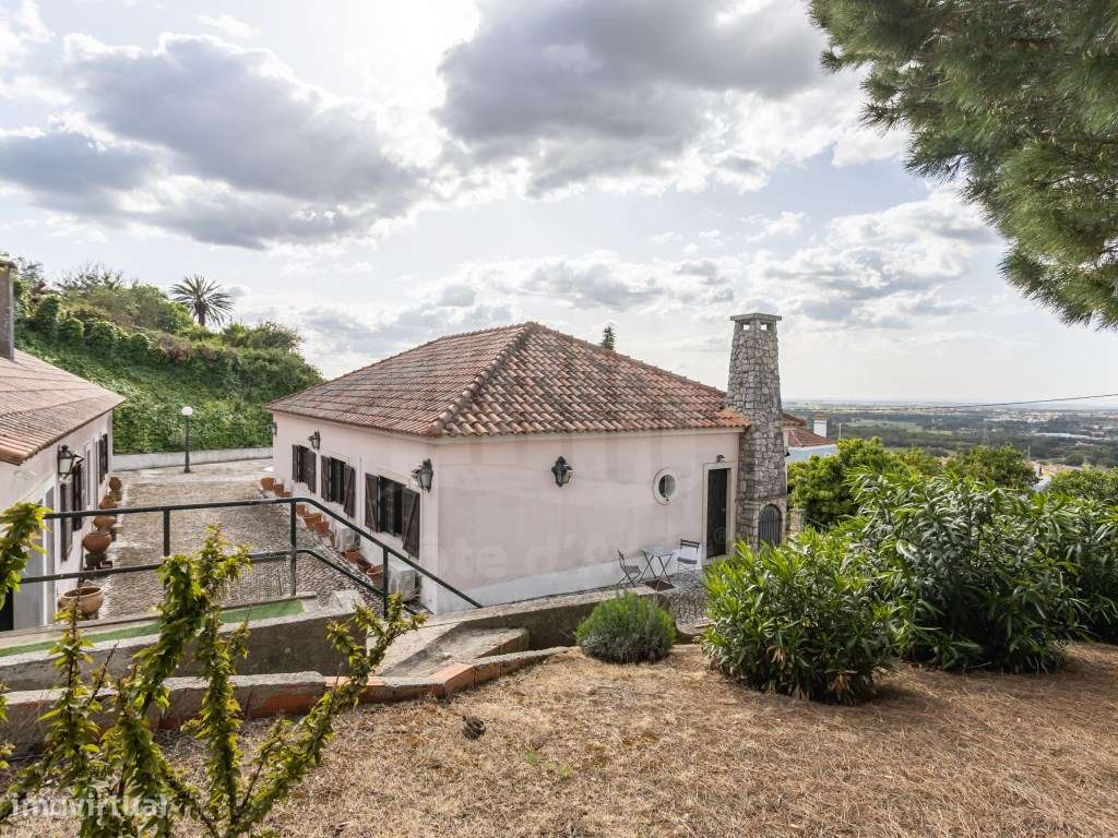 Moradia com vista panorâmica sobre Lisboa-36