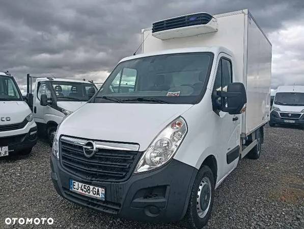 Opel Movano, Renault Master - 1