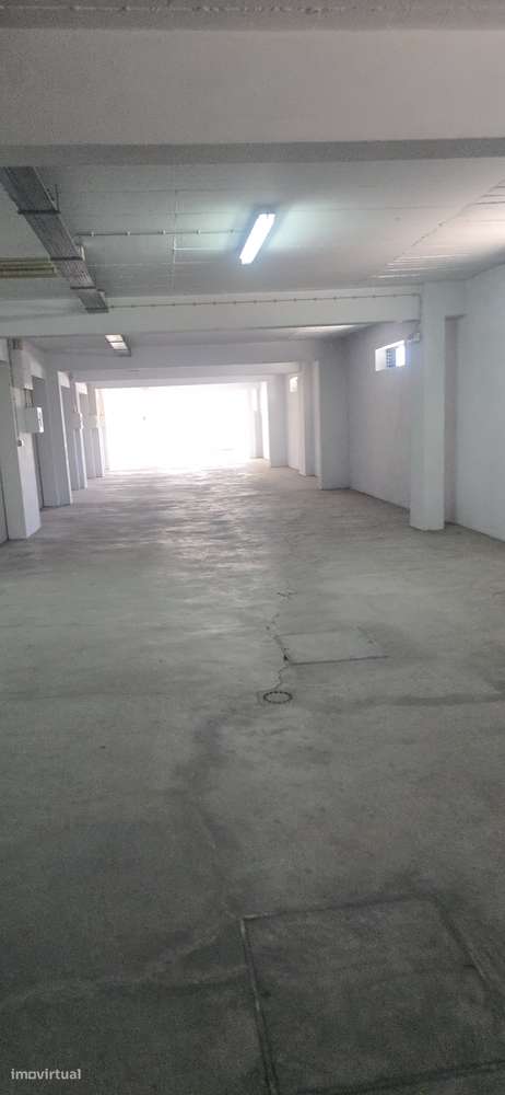 Garagem com 23m2. Com agua e luz.-3