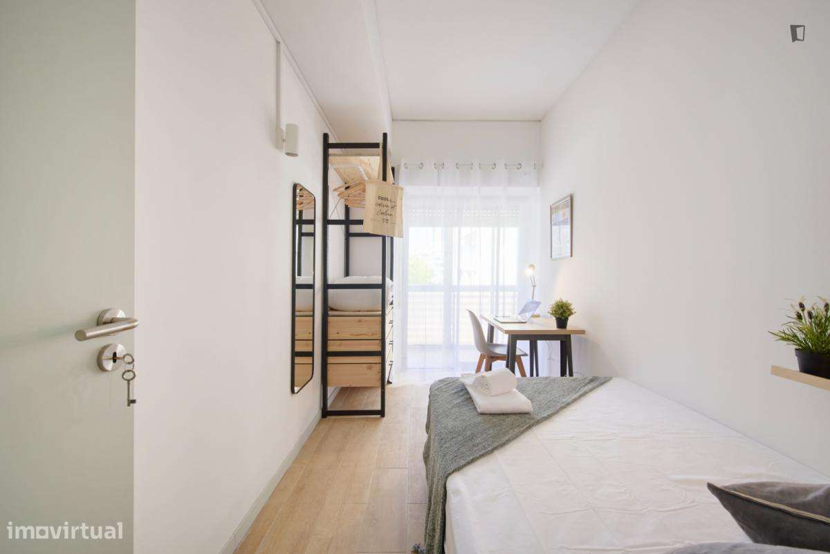 Quarto - localizado em Arroios Lisbon - Grande imagem: 3/10