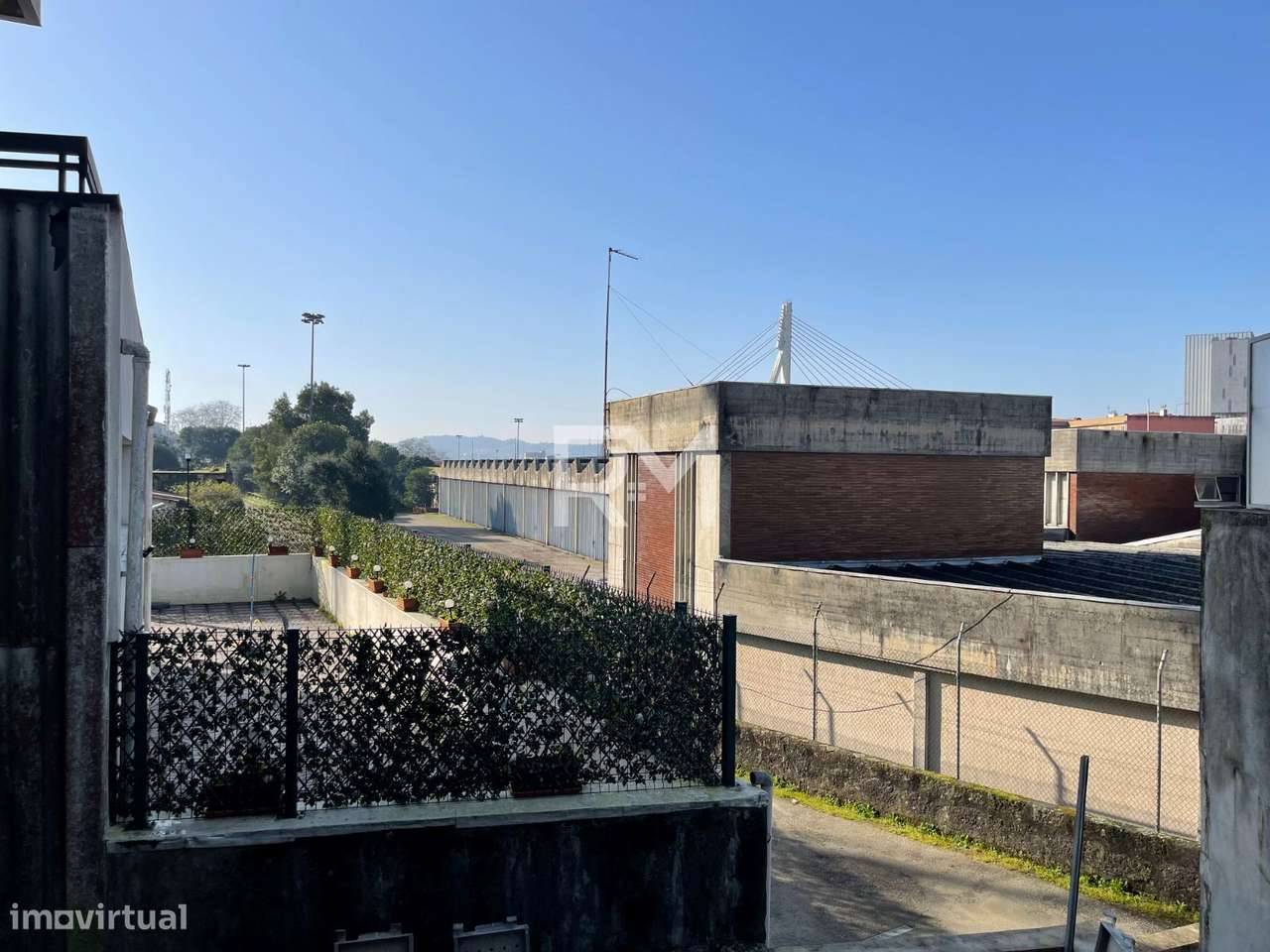 APARTAMENTO T1 COM JARDIM - CORUJEIRA-20