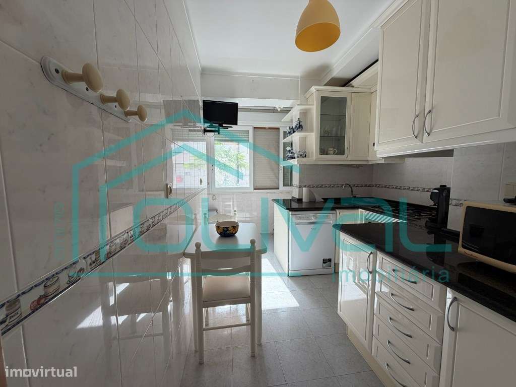 Apartamento T2 Centro de Alverca do Ribatejo-11
