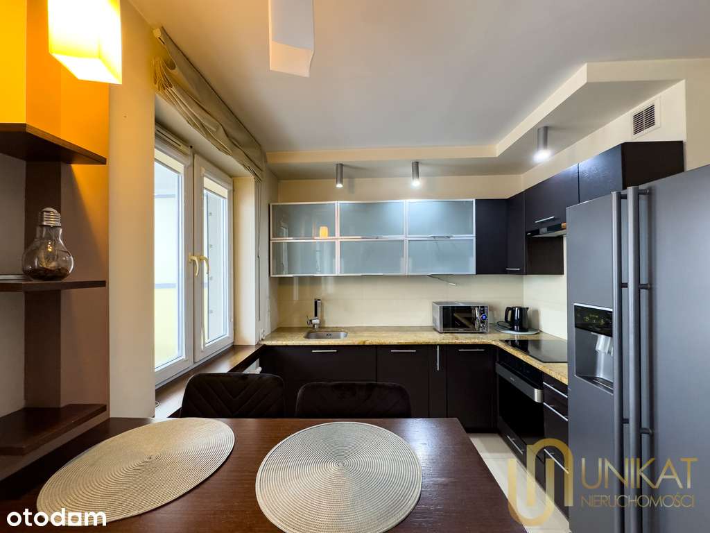 *Dwustronne* 2 pokoje* z dużym tarasem*-7