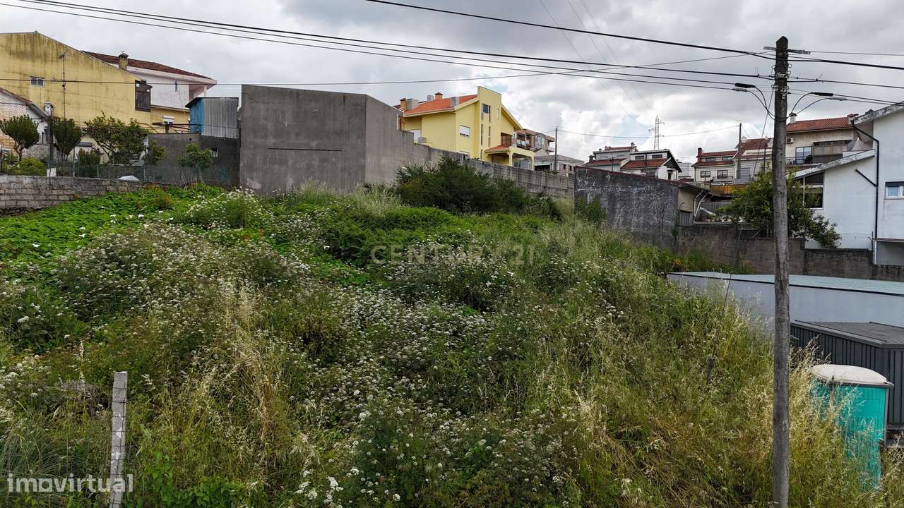 Lote com 320m2 em Fânzeres para moradia de 3 frentes - Grande imagem: 4/14