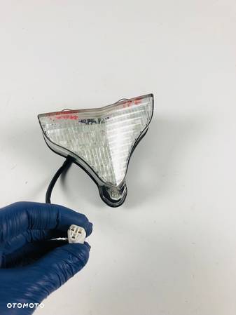 Yamaha R1 RN22 lampa tył tylna - 3