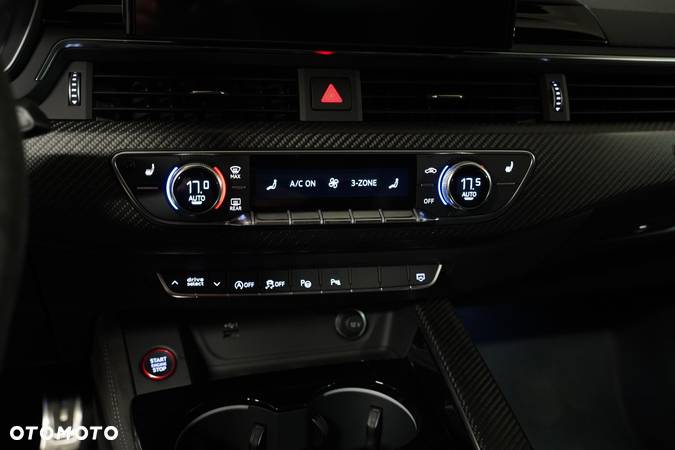 Audi RS5 Quattro Tiptronic - 16