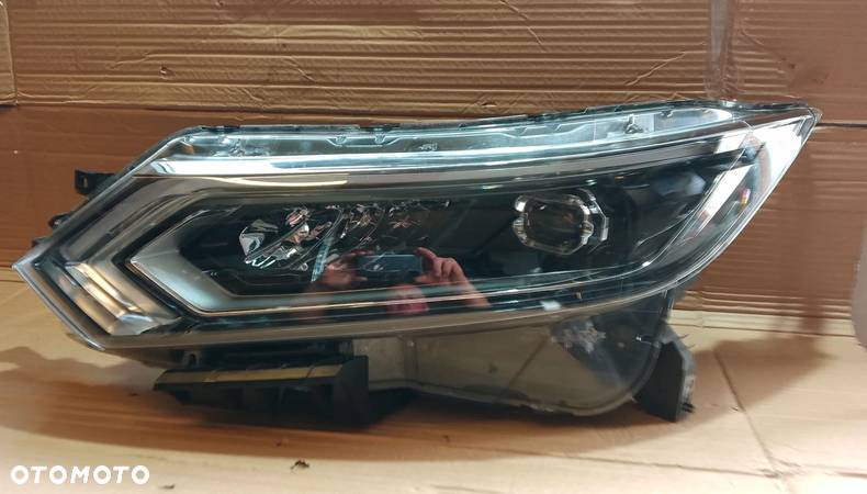 Lampa przednia lewa Nissan Qashqai j 11 lift LED idealna - 1