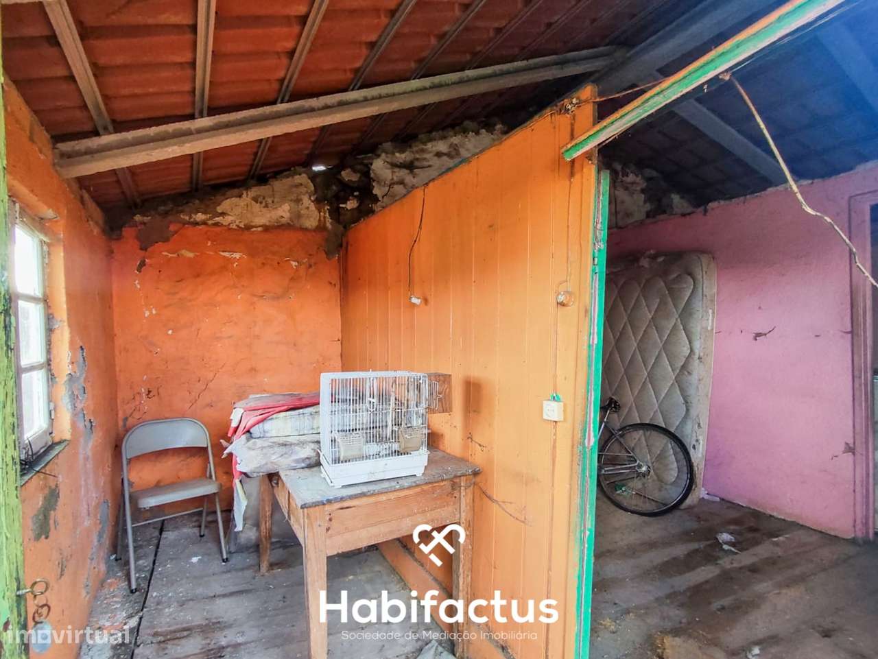 Moradia T3 para reconstrução com logradouro e vista para o Santuário, - Grande imagem: 4/11