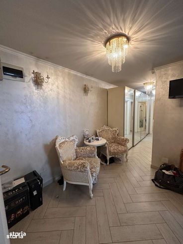 Apartament 3 Camere Etaj 1 Zona Dacia Teilor-1