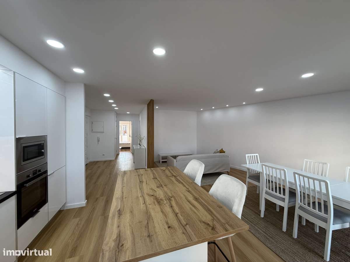 Apartamento t2 remodelado junto à praia - Grande imagem: 3/17