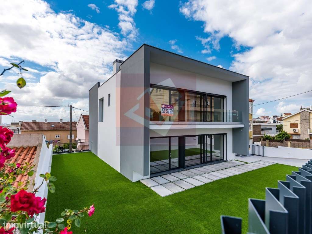 Moradia V5 nova no Bairro do Trigache em Famões-42