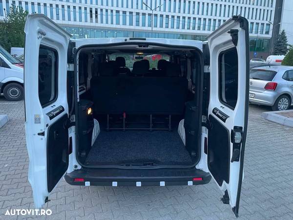 Opel Vivaro - 8