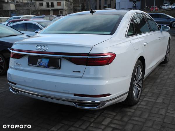 Audi A8 - 5