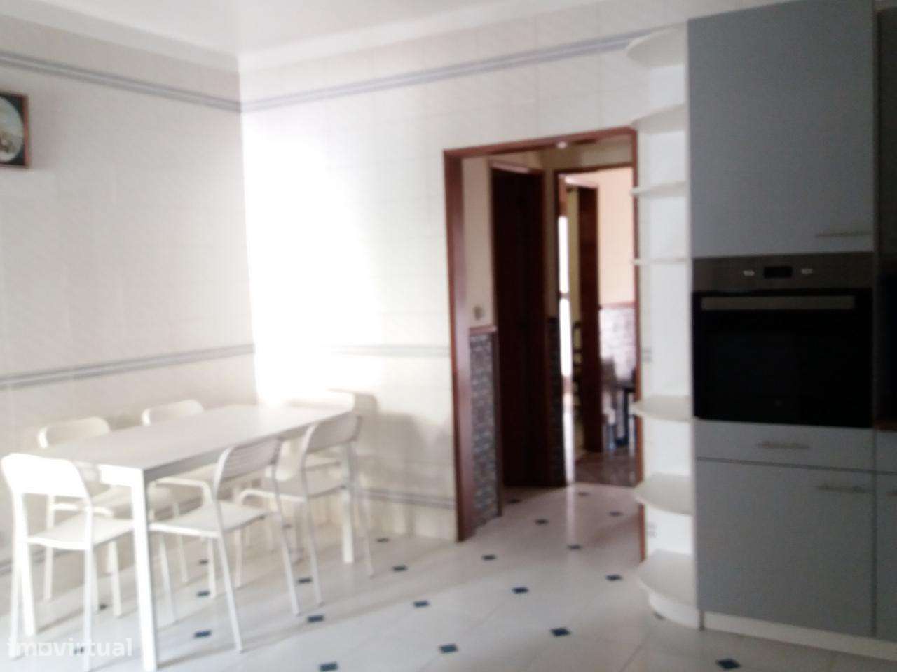 Quarto em Mem-Martins - Grande imagem: 5/8