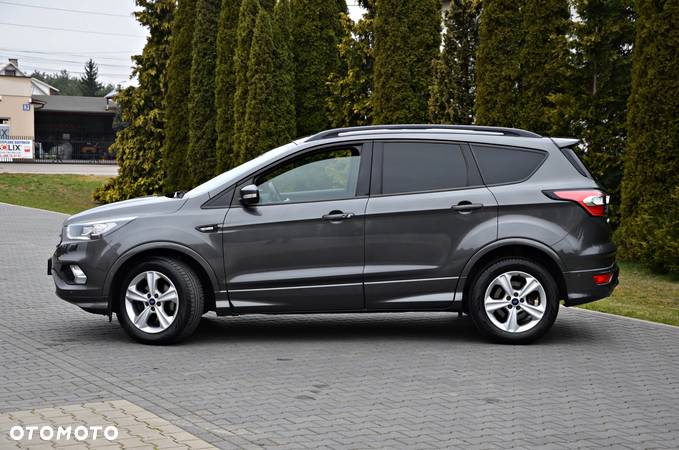 Ford Kuga 1.5 EcoBoost FWD ST-Line X - 17